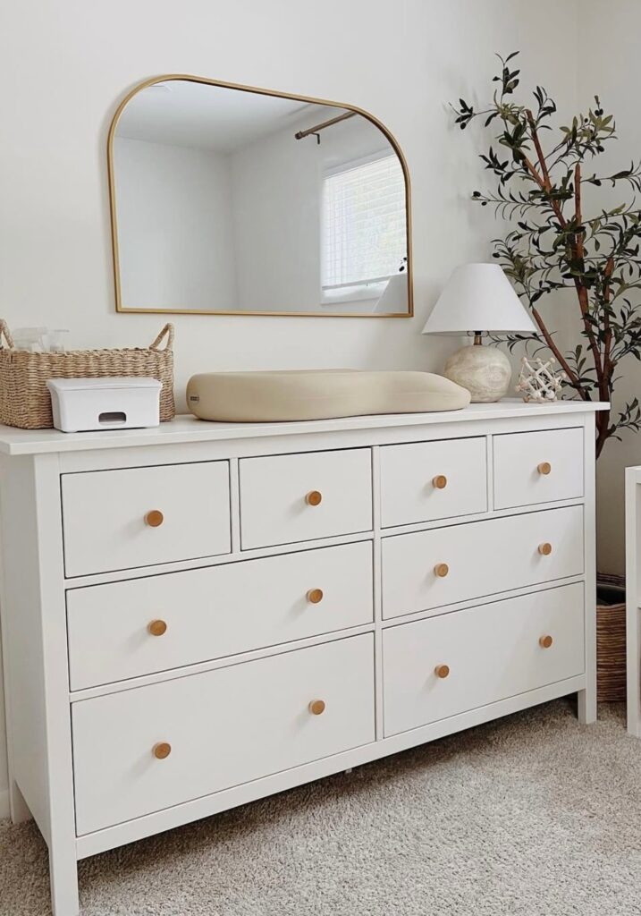 Nursery dresser changing station organization