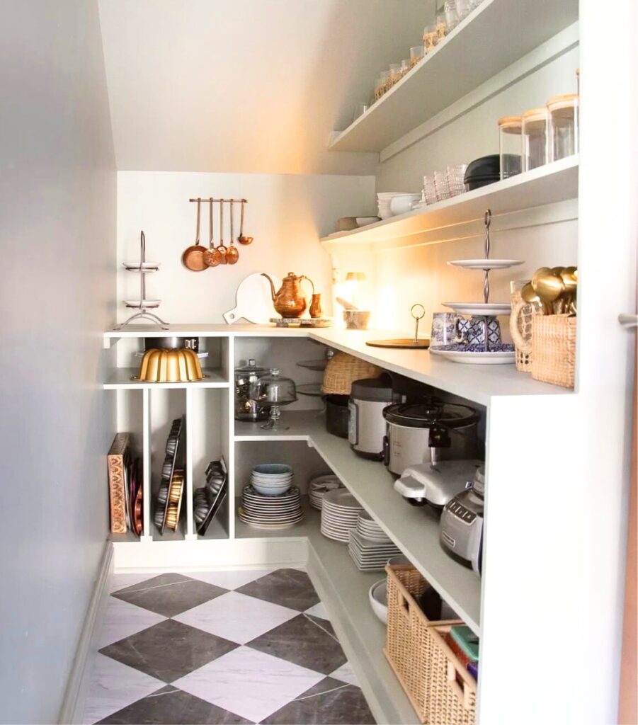 Kitchen Pantry with kitchenware organized in the pantry