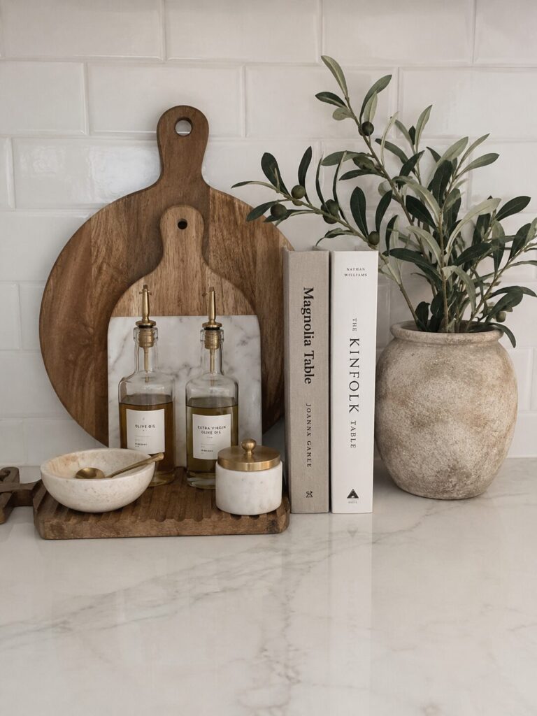 Ways to organize kitchen countertops: Display a few cookbooks